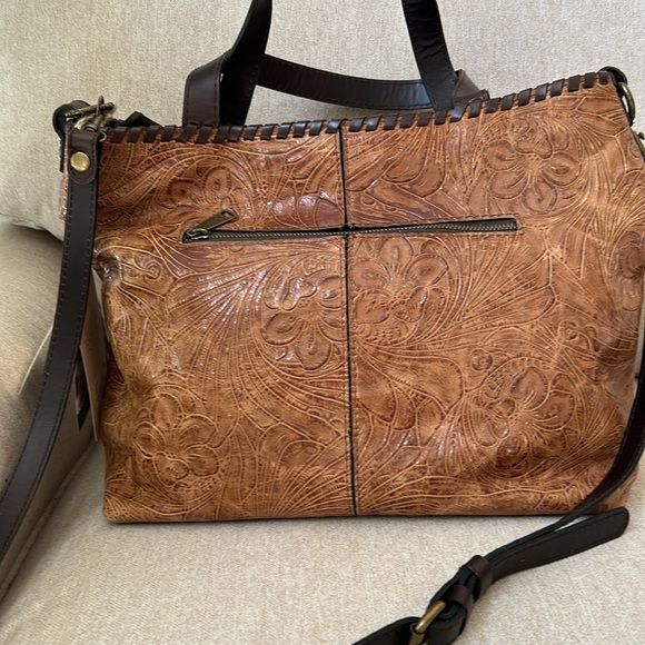 Patricia Nash carved leather bag - Picture 4 of 8